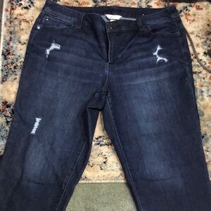Women's Distressed‎ Blue Jeans